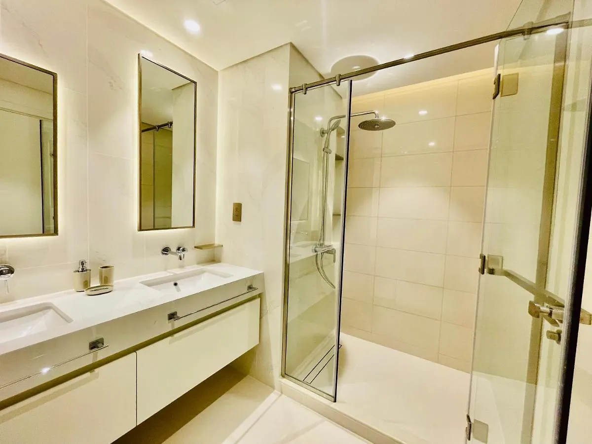 Dar Vacation - Magnificent Palm View White 3Bdr Apartment Dubai