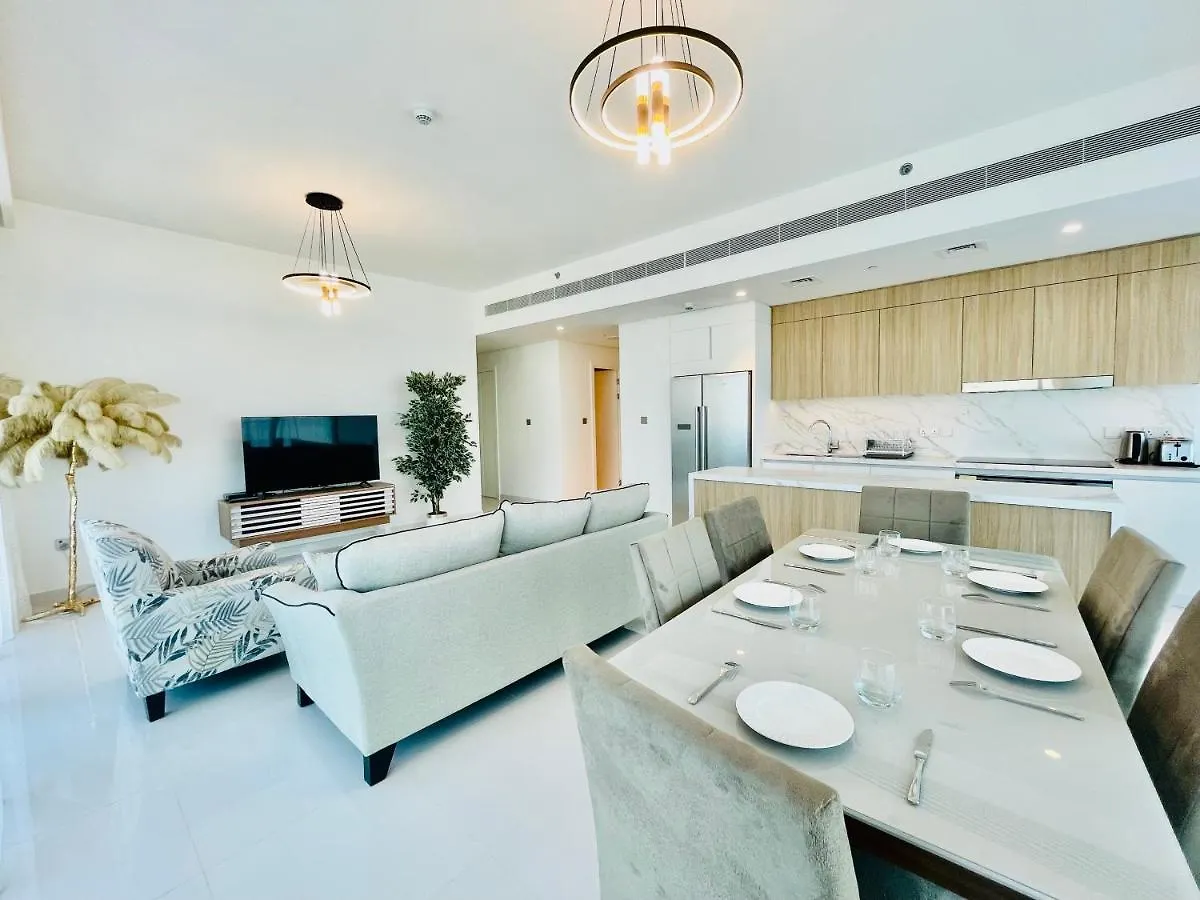 Dar Vacation - Magnificent Palm View White 3Bdr Apartment Dubai