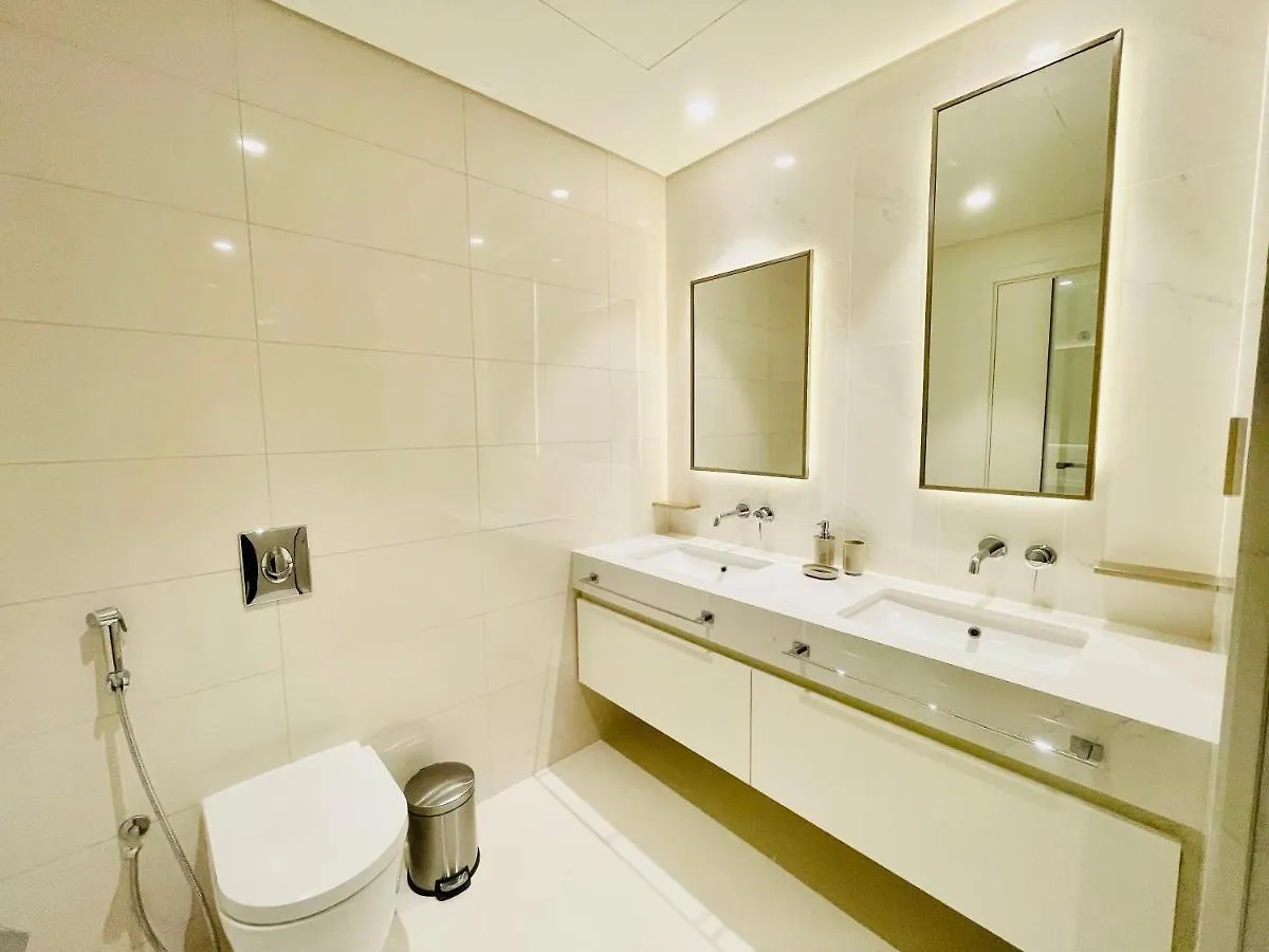 Dar Vacation - Magnificent Palm View White 3Bdr Apartment Dubai