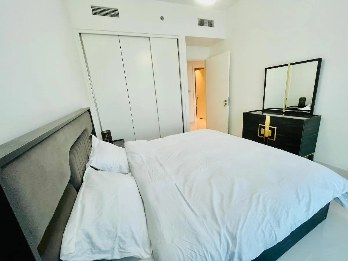 Dar Vacation - Magnificent Palm View White 3Bdr Apartment Dubai 0*,
