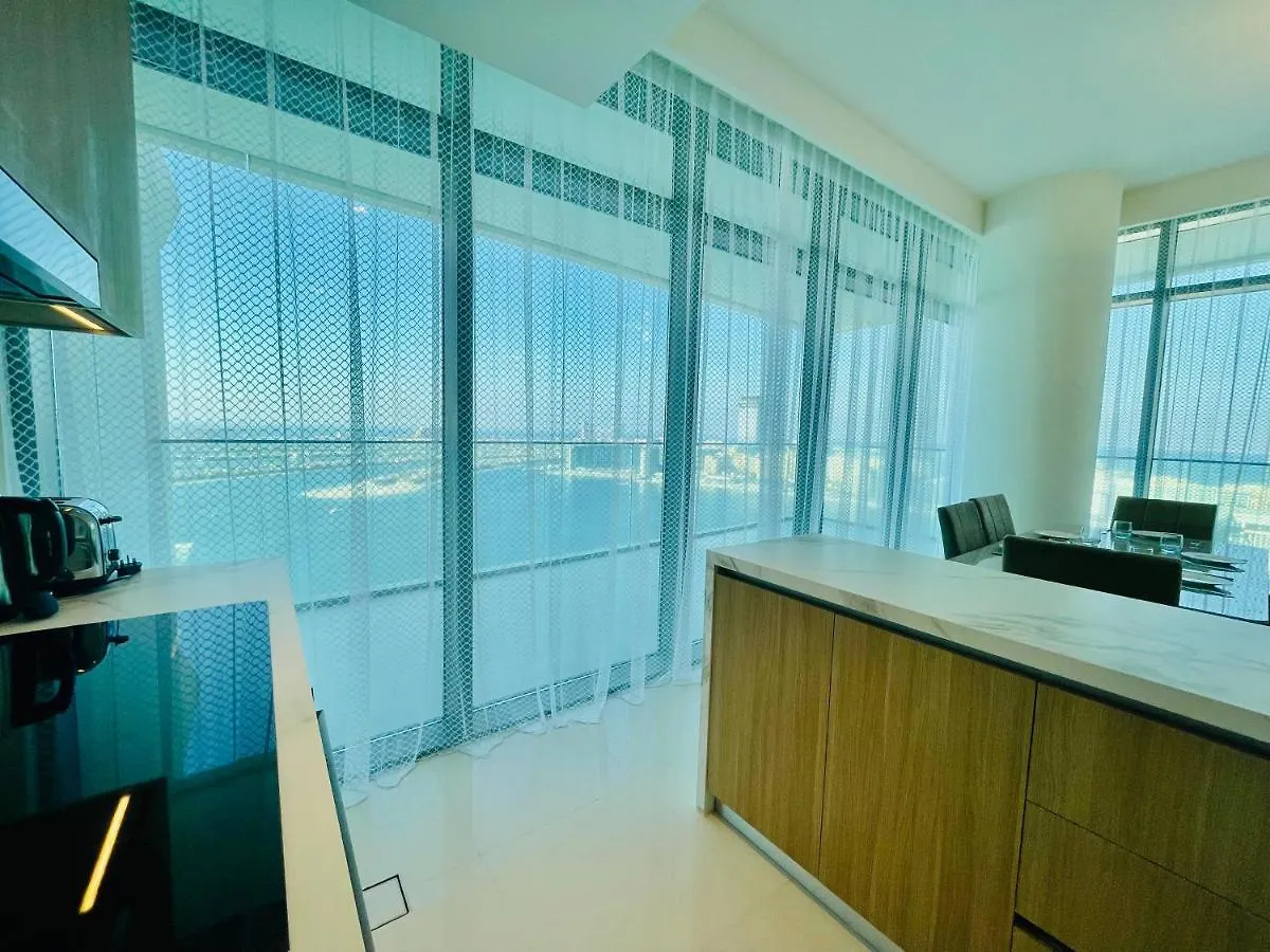 Dar Vacation - Magnificent Palm View White 3Bdr Apartment Dubai