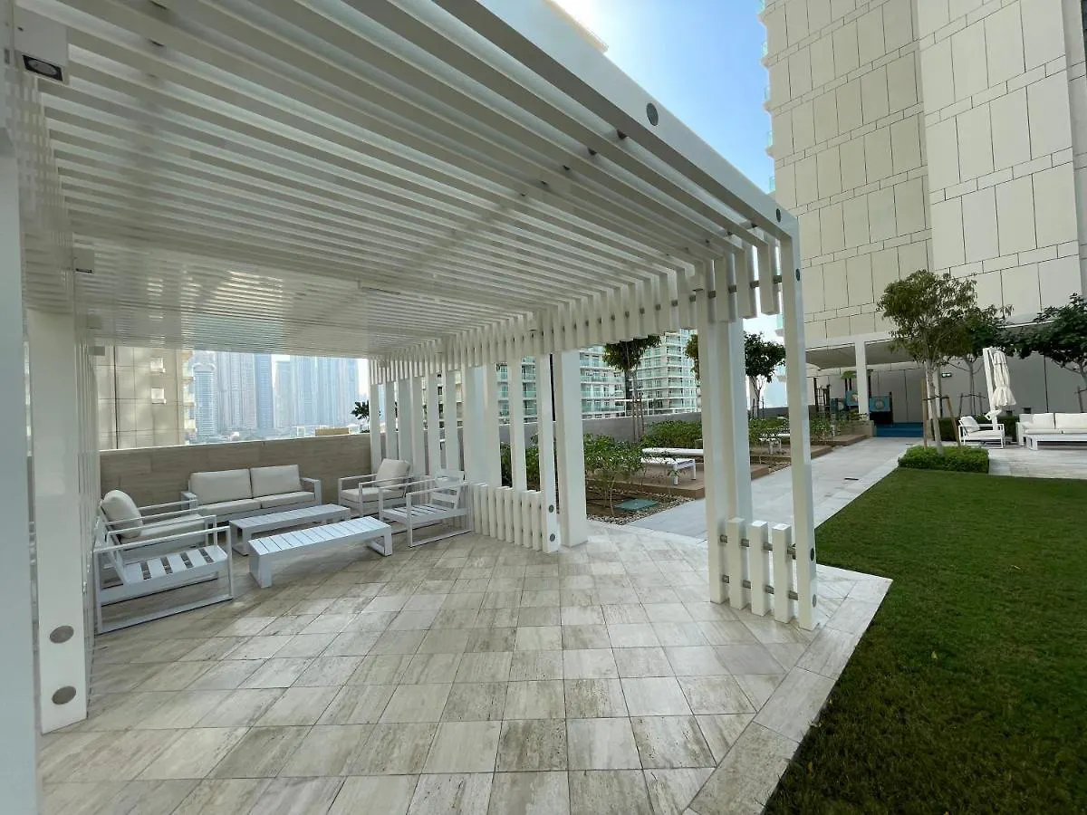 Dar Vacation - Magnificent Palm View White 3Bdr Apartment Dubai